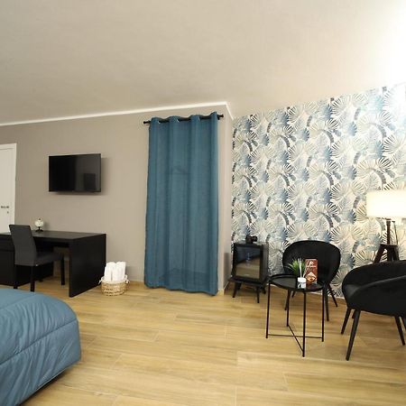Bosco Suites Карини Экстерьер фото